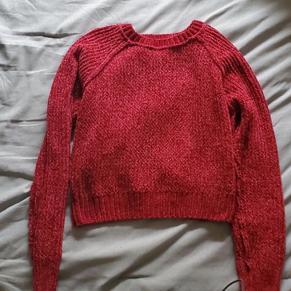 Red Cropped Sweater - Picture 1 of 1